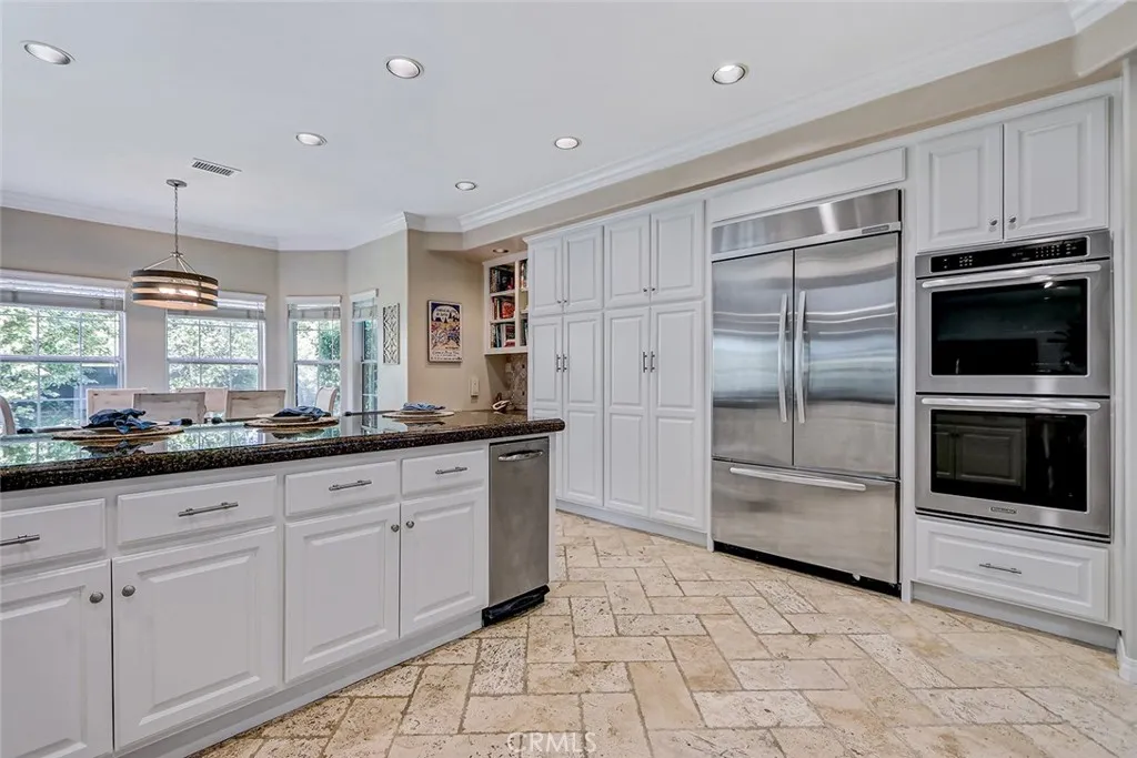 Additional image 23 of 2101 Lynngrove Dr, Manhattan Beach, CA 90266