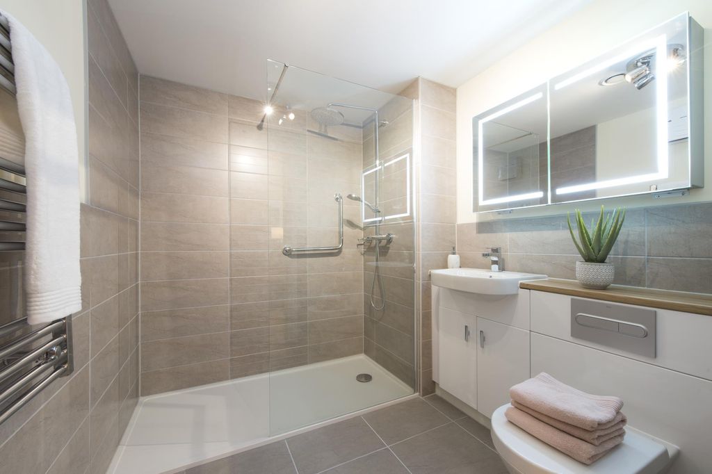 Additional image 7 of 2 bed flat to rentPinewood Gardens, Southborough, Tunbridge Wells TN4