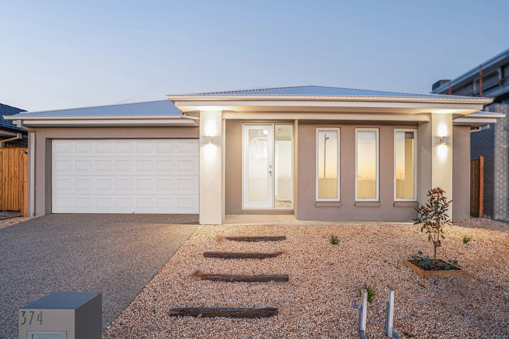 374 Charlemont Road, Armstrong Creek VIC 3217