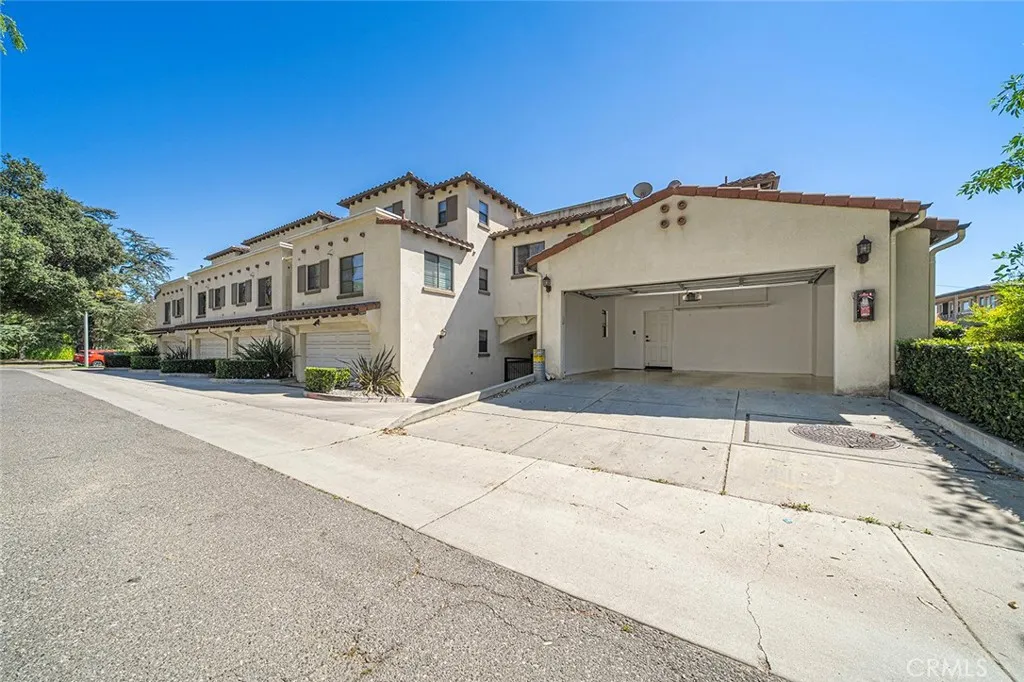 Additional image 39 of 879 Michigan Blvd Unit O, Pasadena, CA 91107