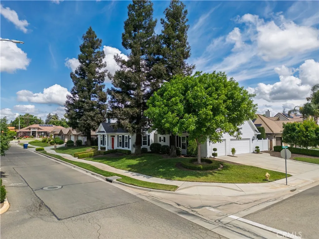 Additional image 4 of 575 Woodlands Dr, Madera, CA 93637