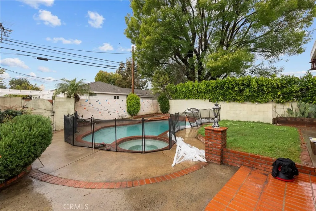 Additional image 45 of 9253 Hayvenhurst Avenue, North Hills, CA 91343