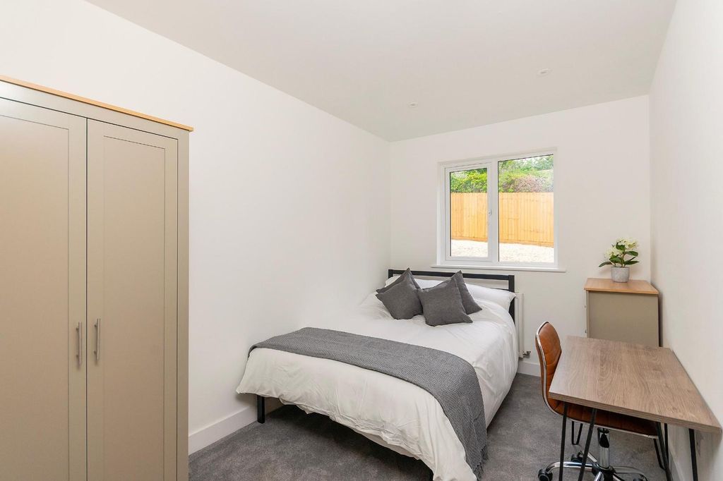 Additional image 7 of 1 bed property to rentBath Street, Staple Hill BS16