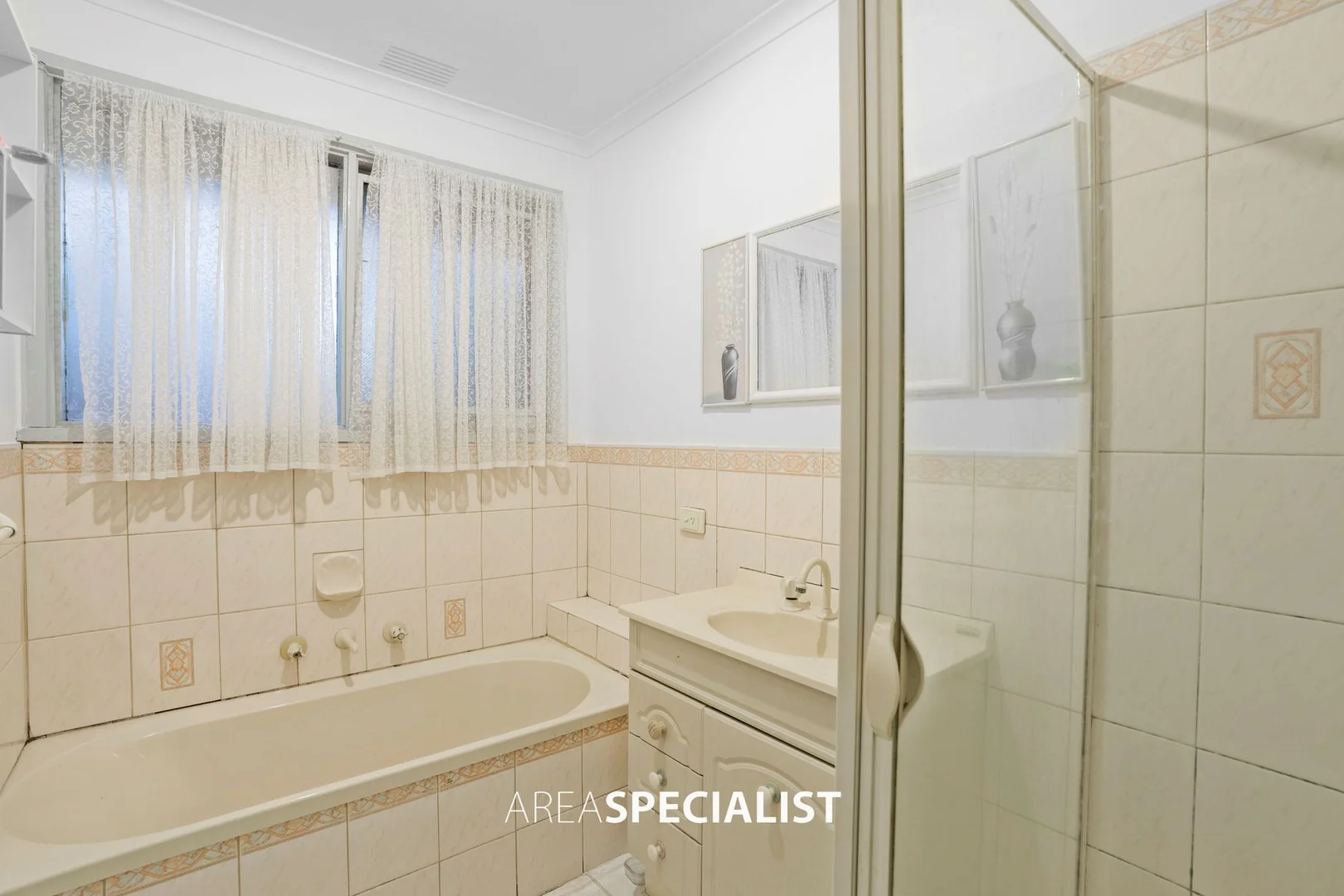 3 Wayside Court, Hampton Park VIC 3976 photo 5