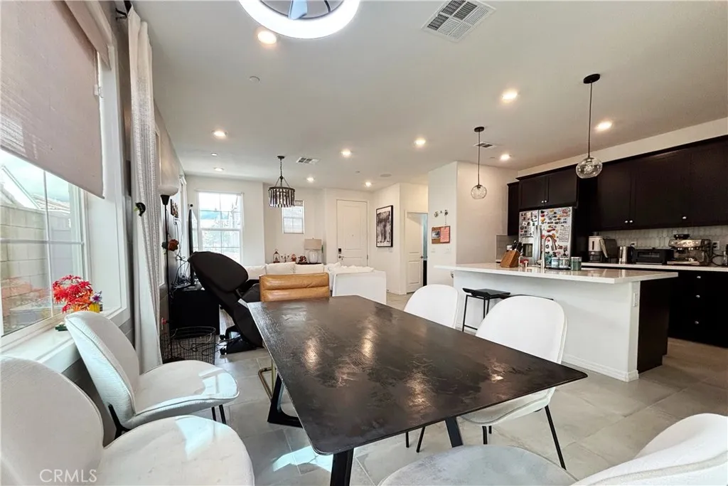 Additional image 5 of 15275 Ridge Lane Unit 1, Fontana, CA 92336