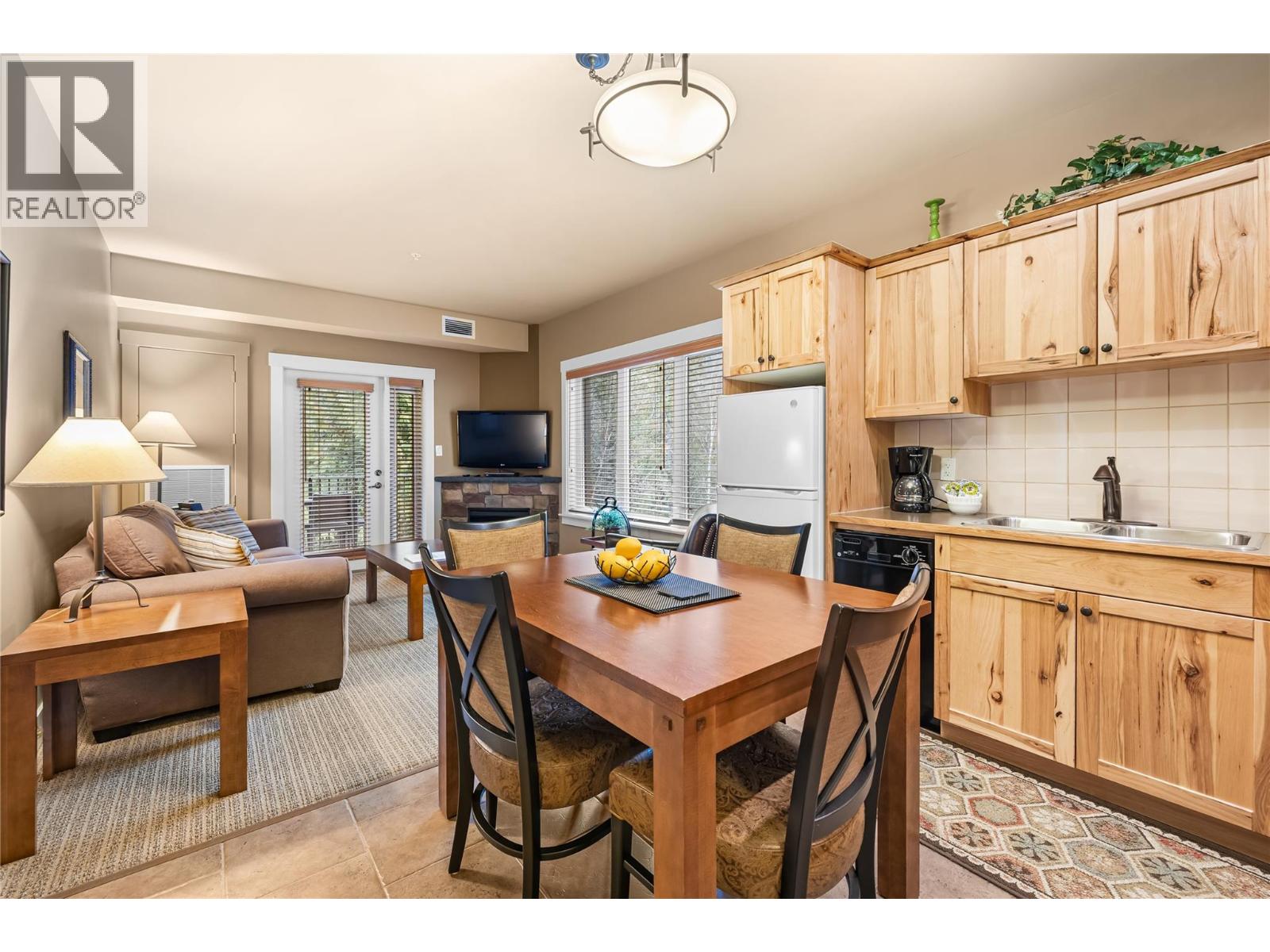 Additional image 2 of 16310 Woolgar Road, Crawford Bay, BC, V0B1E0