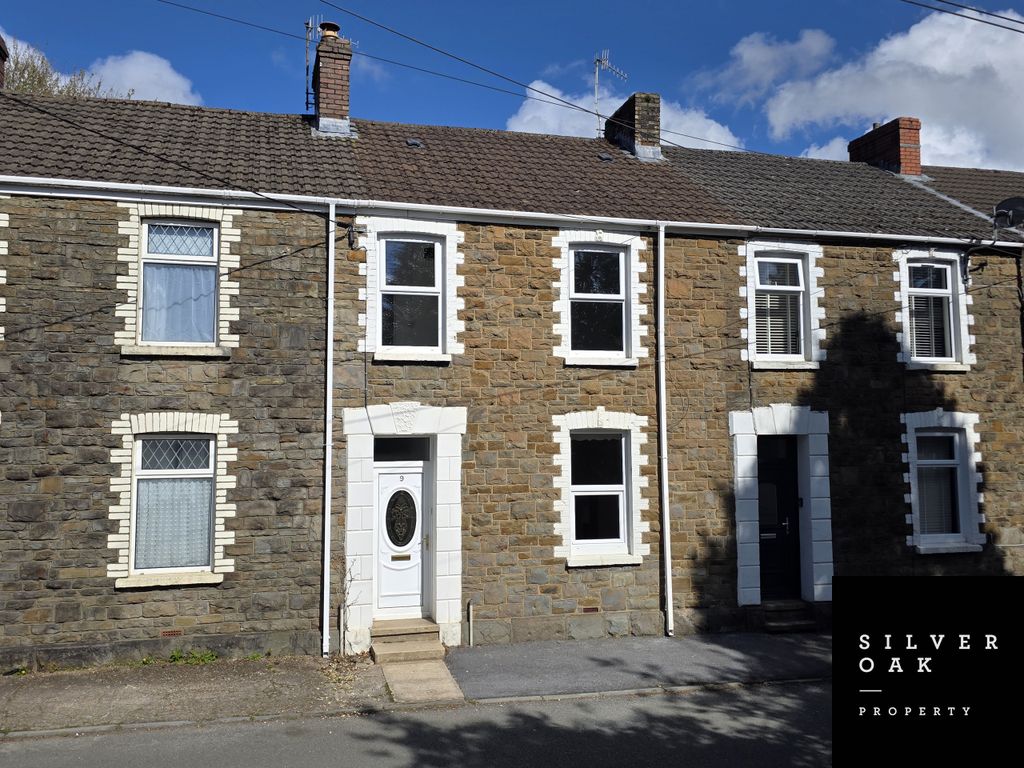 3 bed terraced house to rentRhandir Terrace, Llangennech, Llanelli, Carmarthenshire SA14