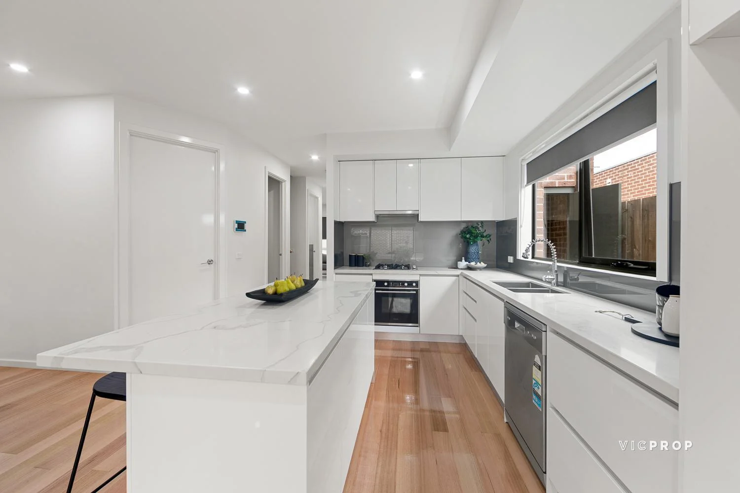 Additional image 3 of 1/104 George Street, St Albans VIC 3021