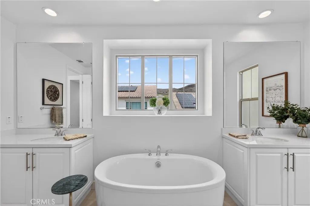Additional image 33 of 155 Somera, Irvine, CA 92602