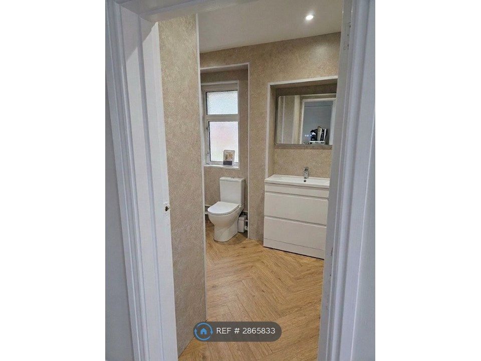 Additional image 4 of 3 bed flat to rentBrisbane St, Greenock PA16