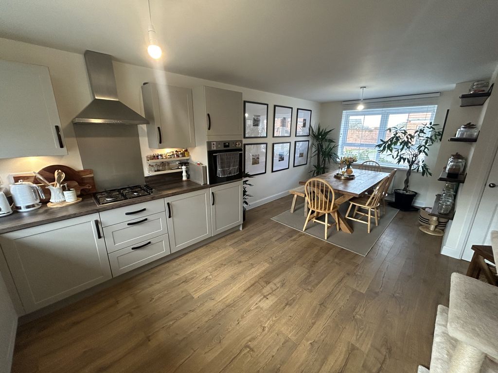 Additional image 3 of 4 bed shared accommodation to rentCortusa Drive, Longridge PR3