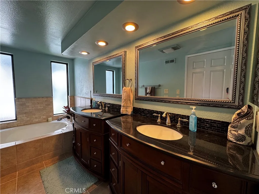 Additional image 50 of 20607 Roscoe Blvd Unit C, Winnetka, CA 91306