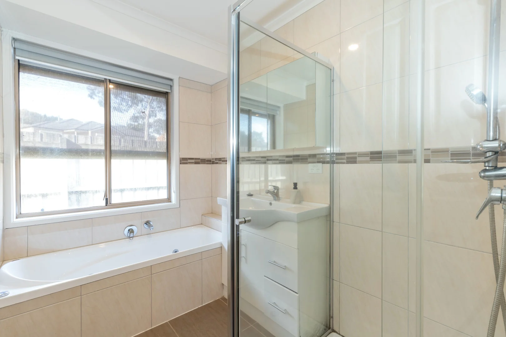 Additional image 7 of 81 Luscombe Avenue, Carrum Downs VIC 3201
