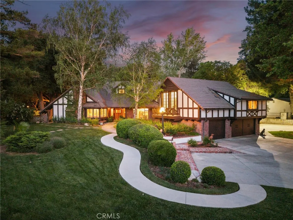 Additional image 2 of 15656 Iron Canyon Rd, Canyon Country, CA 91387