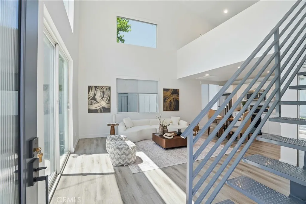 Additional image 35 of 17721 Burbank Blvd, Encino, CA 91316