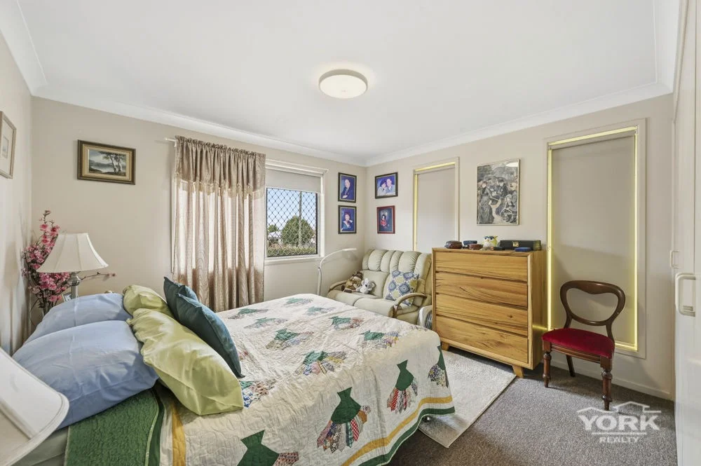 Additional image 19 of Centenary Heights QLD 4350