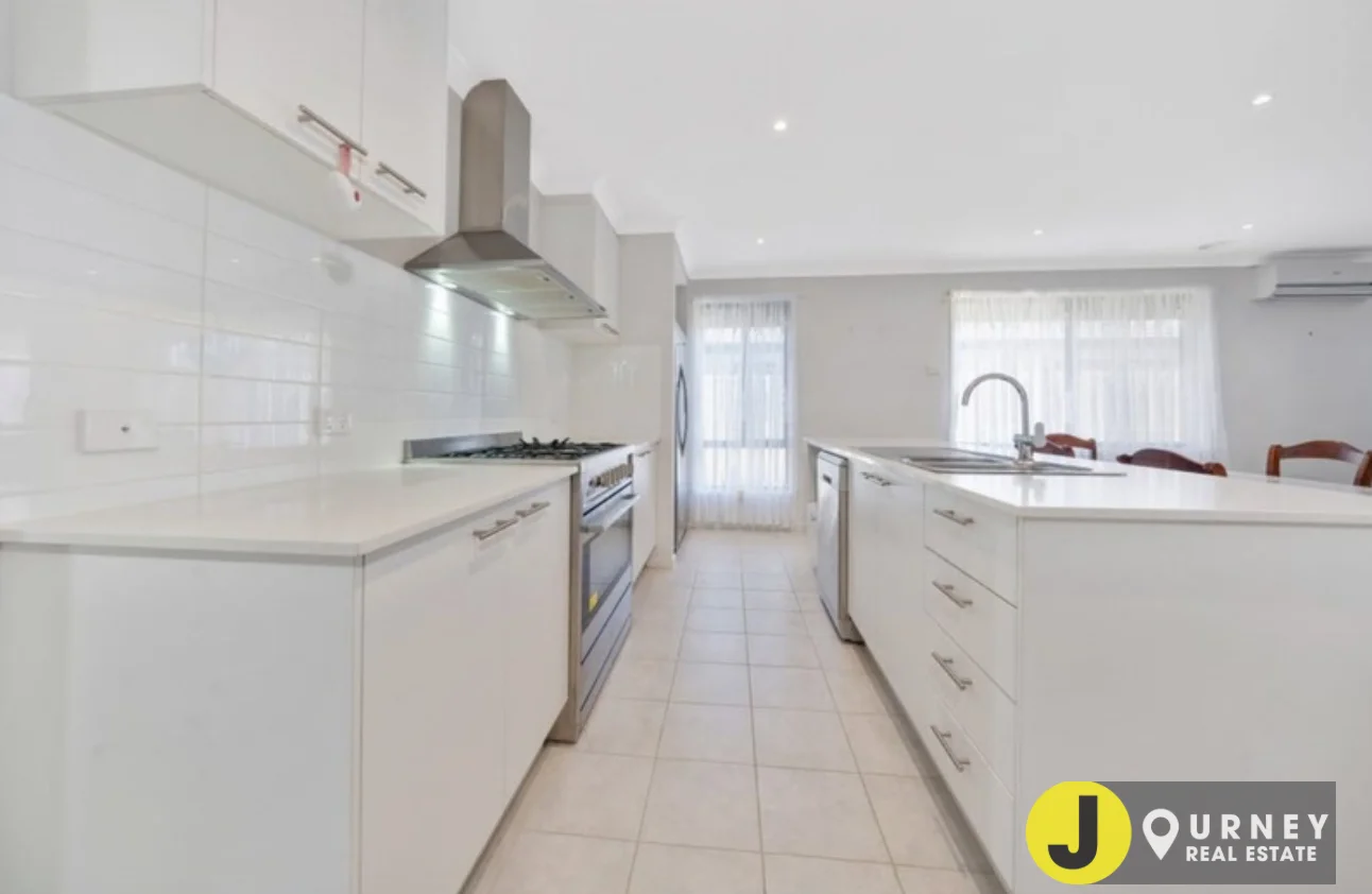 Additional image 3 of 12 Caxton Close, Clyde VIC 3978
