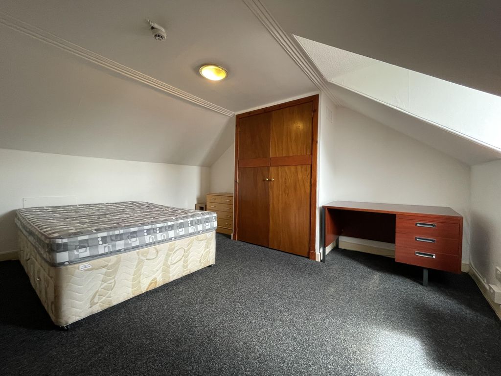 Additional image 5 of 4 bed terraced bungalow to rentPerth Road, Dundee DD1