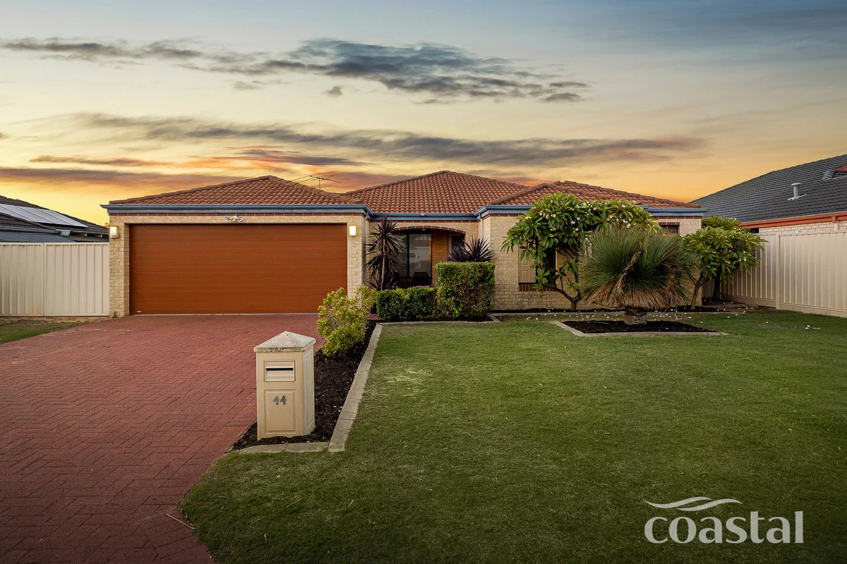 44 Toledo Circuit, Port Kennedy WA 6172
