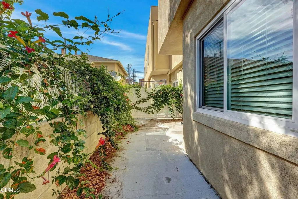 Additional image 15 of 719 E Tujunga Ave Unit B, Burbank, CA 91501