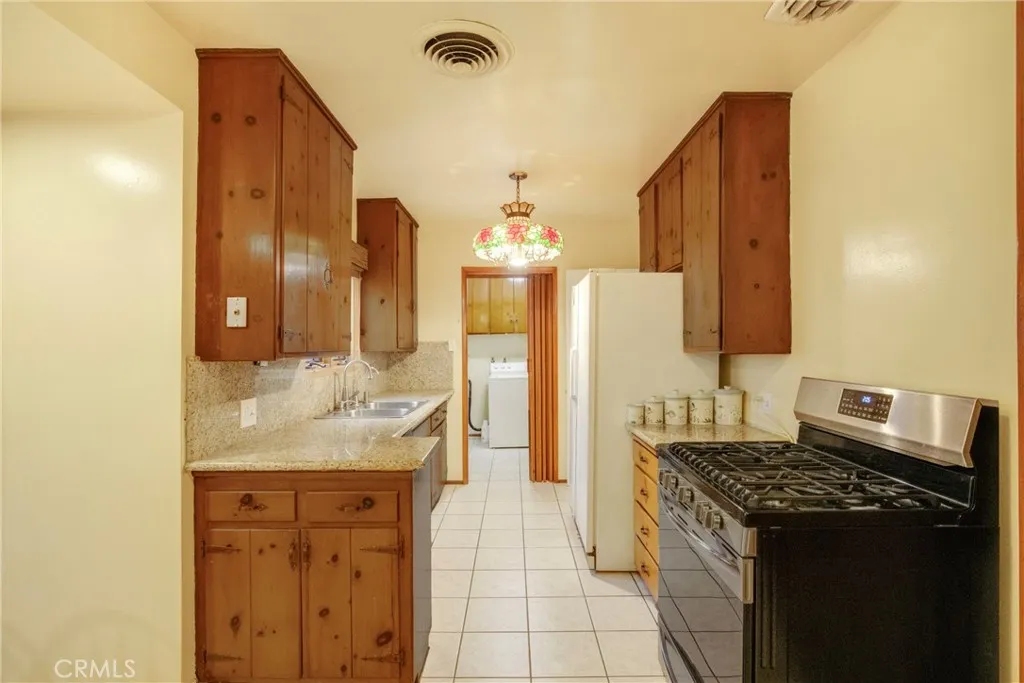 Additional image 49 of 12445 Killion Street, Valley Village, CA 91607