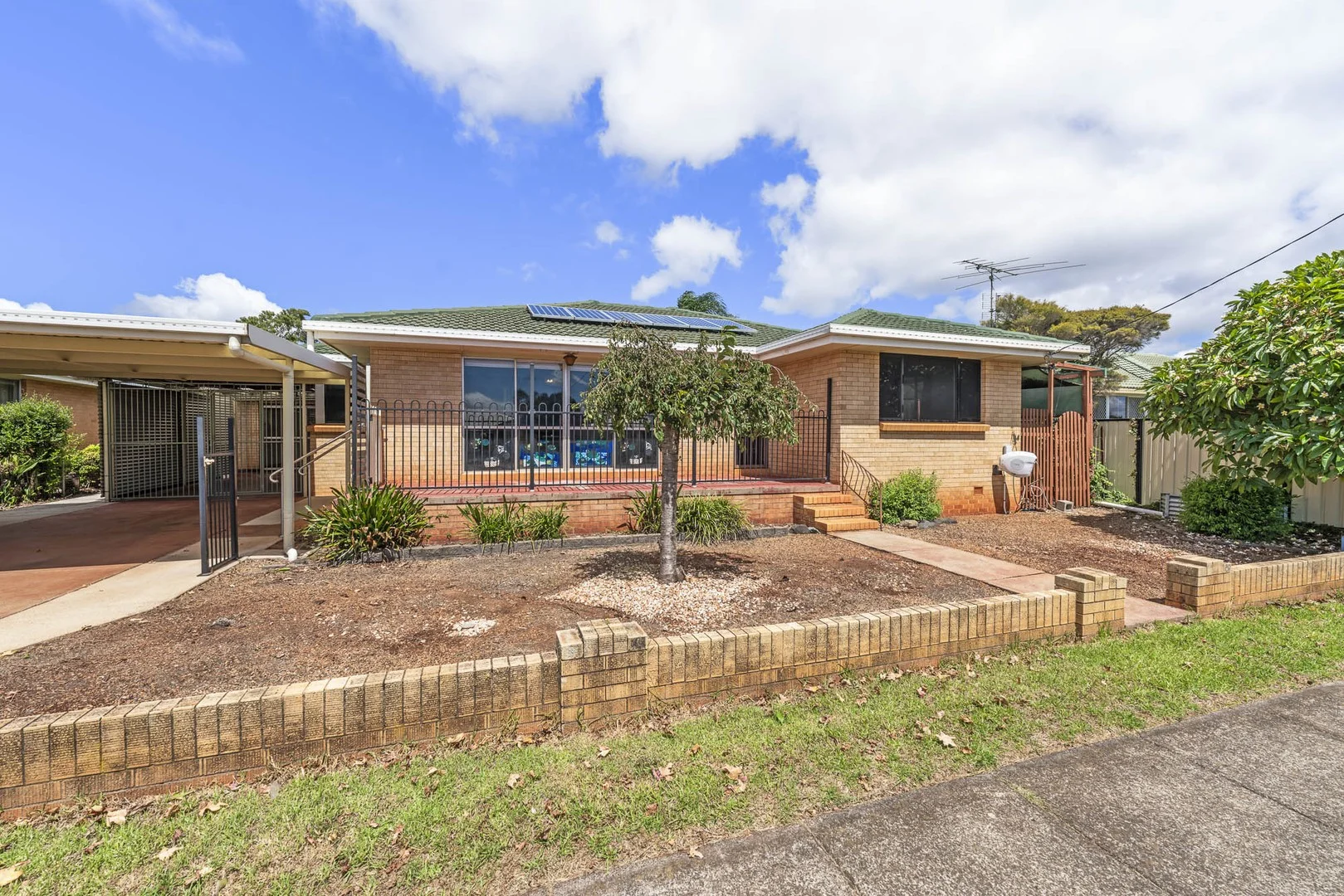 498 Alderley Street, Harristown QLD 4350