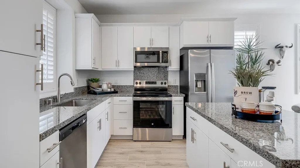 Additional image 4 of 1275 Galaxy Way, Rialto, CA 92376