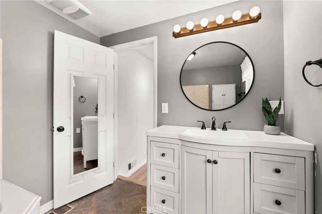 Additional image 32 of 2335 Carfax Ave, Long Beach, CA 90815