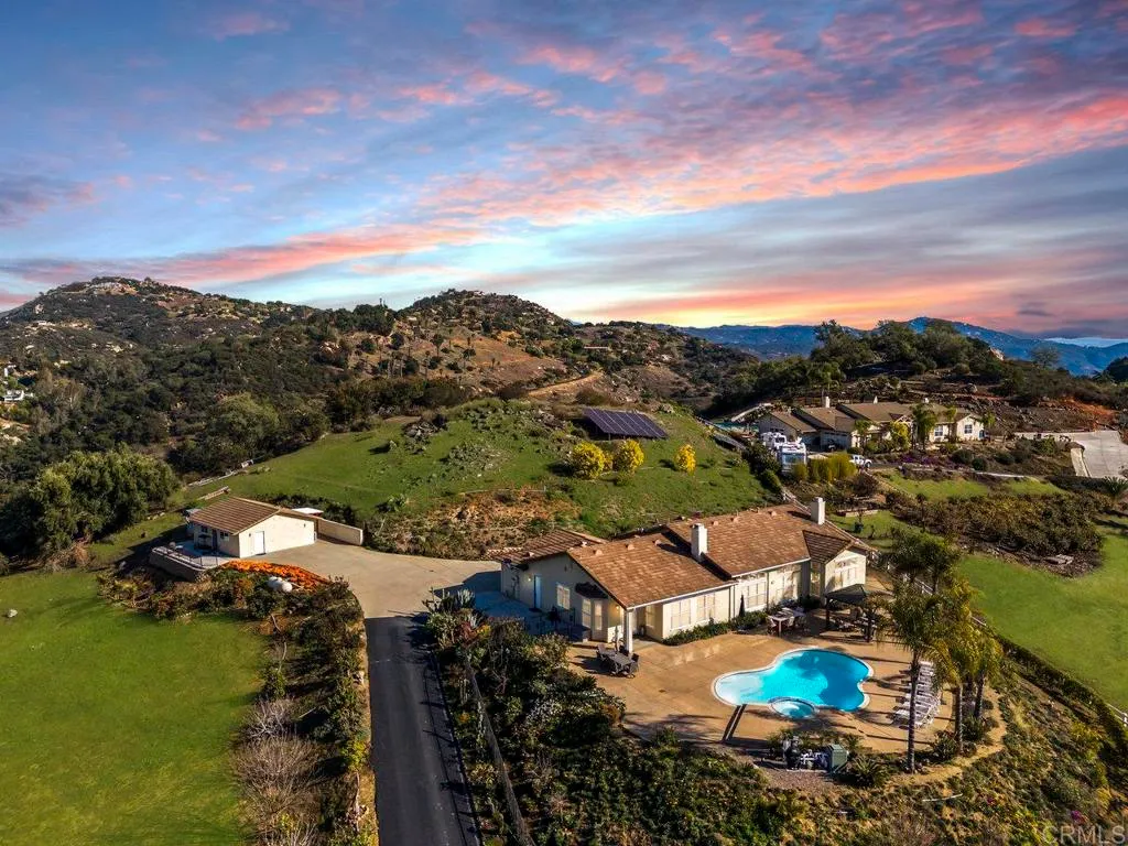 Additional image 7 of 27051 Toyon Ridge Trail, Valley Center, CA 92082