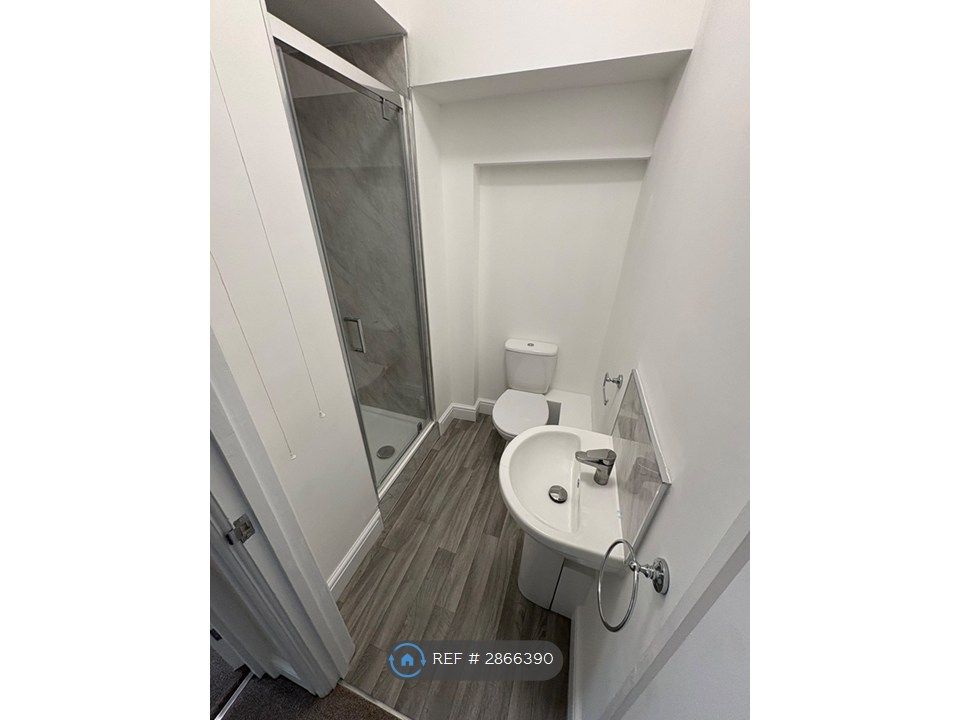 Additional image 7 of 4 bed end terrace house to rentStation Road, Plymouth PL2