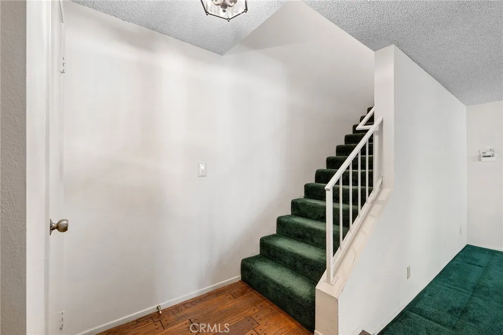 Additional image 12 of 9555 Via Venezia, Burbank, CA 91504