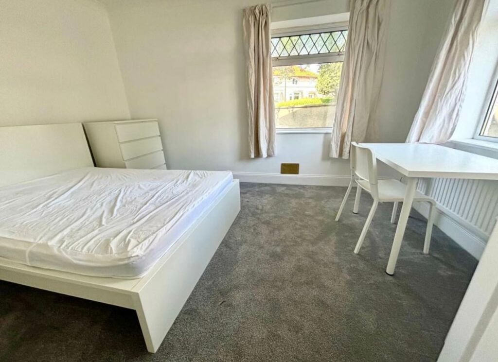 Additional image 6 of 7 bed semi-detached house to rentBraemar Crescent, Bristol BS7