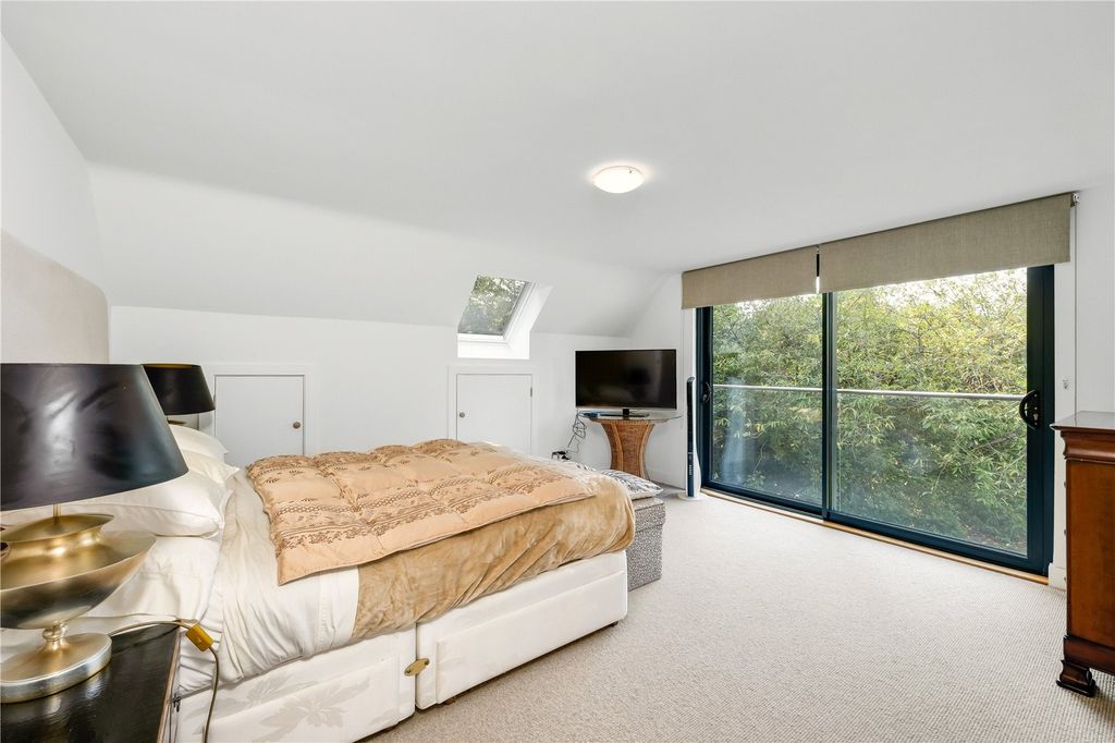 Additional image 18 of 8 bed detached house to rentYaffle Road, Weybridge KT13