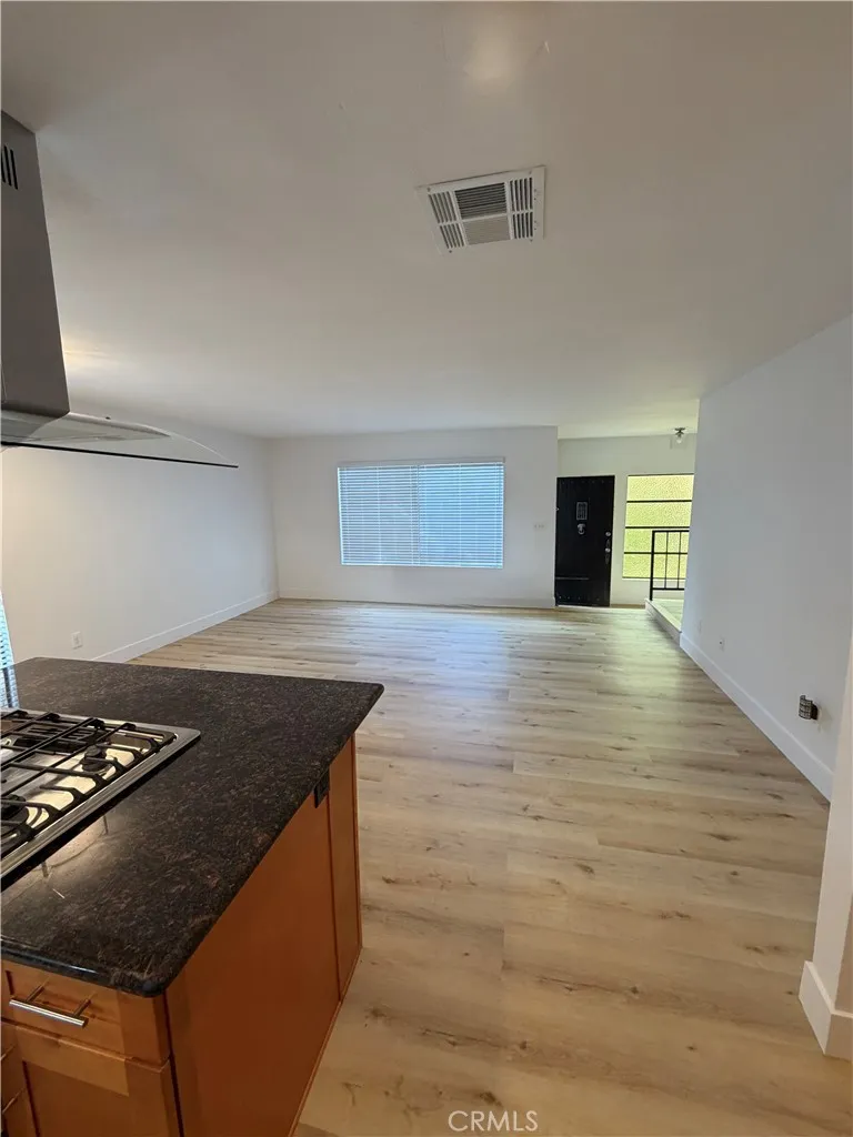 Additional image 23 of 400 S Flower St Unit 8, Orange, CA 92868