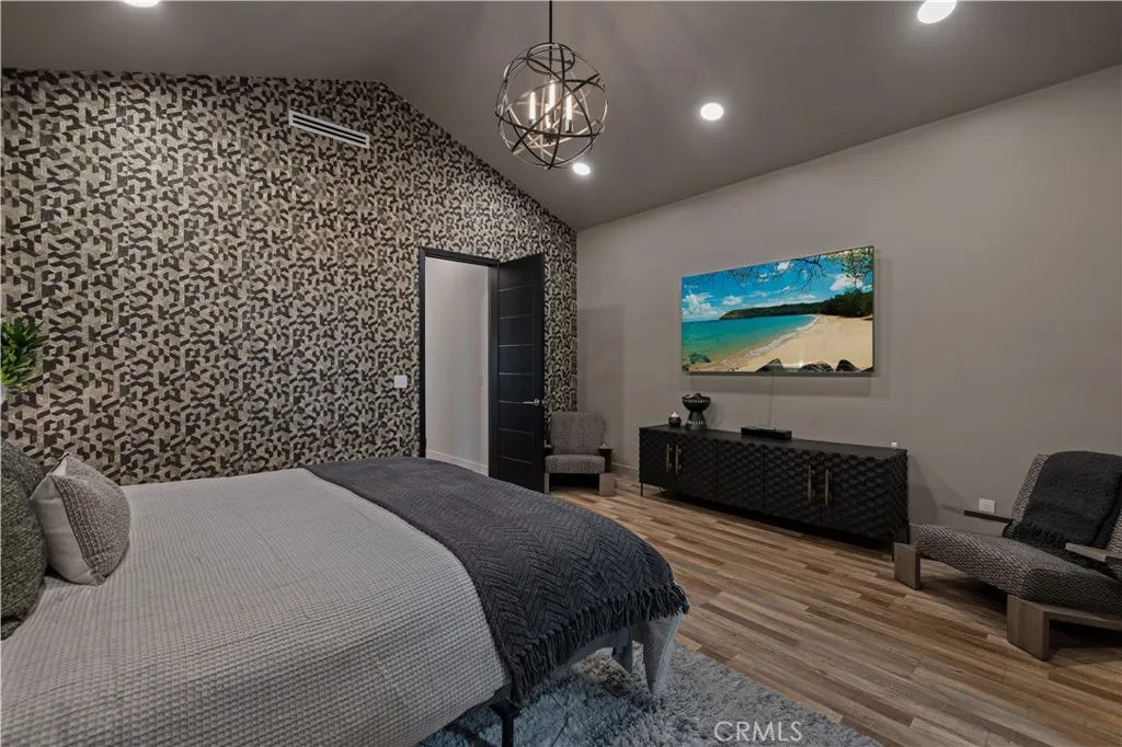 Additional image 96 of 17929 Martha Street, Encino, CA 91316