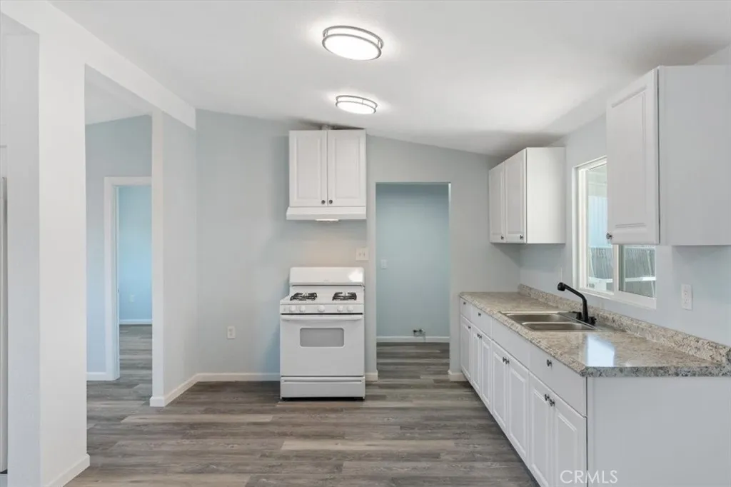 Additional image 37 of 108 2nd Street, Taft, CA 93268