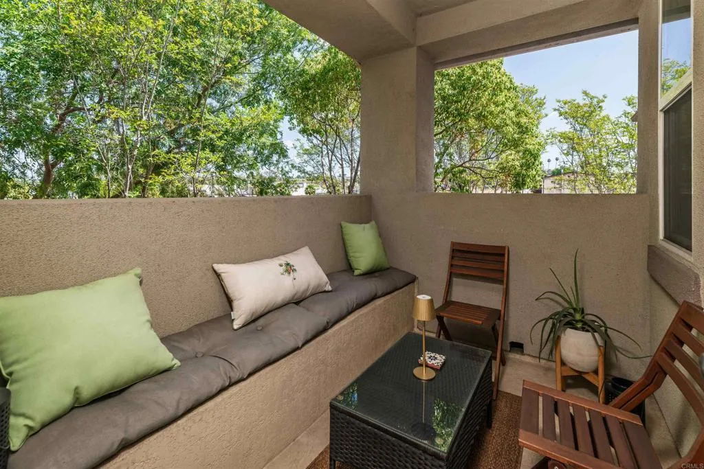 Additional image 44 of 451 Avenida De La Luna, Vista, CA 92083