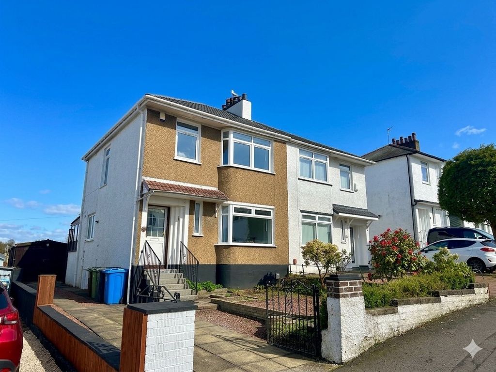 4 bed semi-detached house to rentRockmount Ave, Thornliebank, Glasgow G46