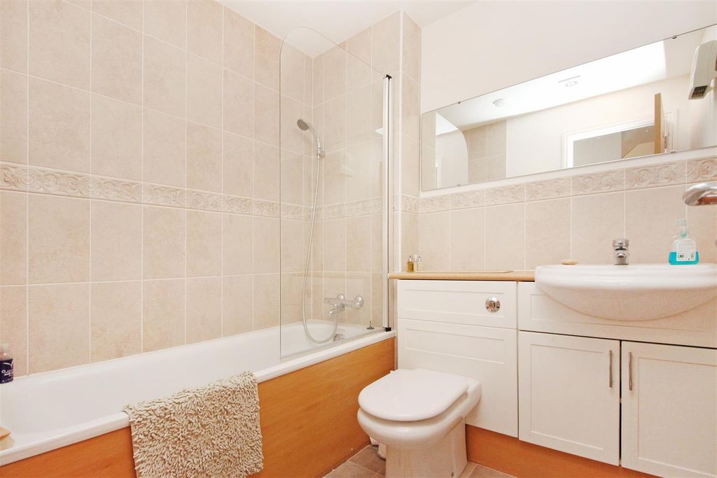 Additional image 7 of 2 bed flat to rentSt. Marys Street, Canterbury, Kent CT1