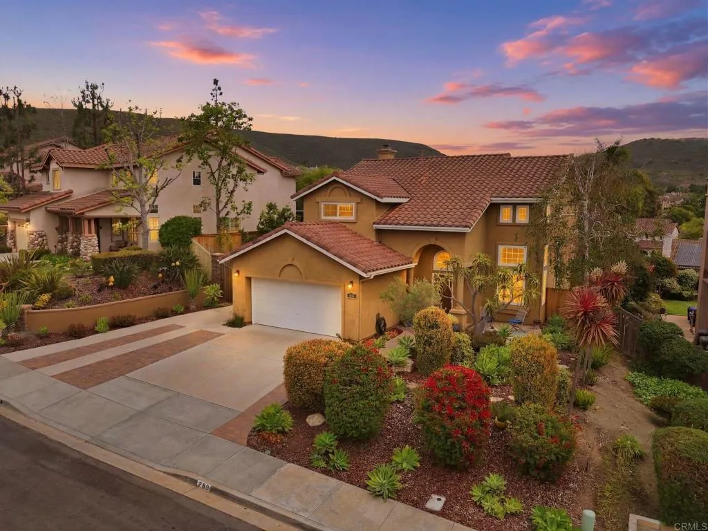 759 Avenida Codorniz, San Marcos, CA 92069 photo 2
