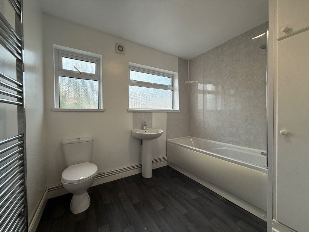 Additional image 5 of 3 bed terraced house to rentVivian Terrace, Port Talbot SA12