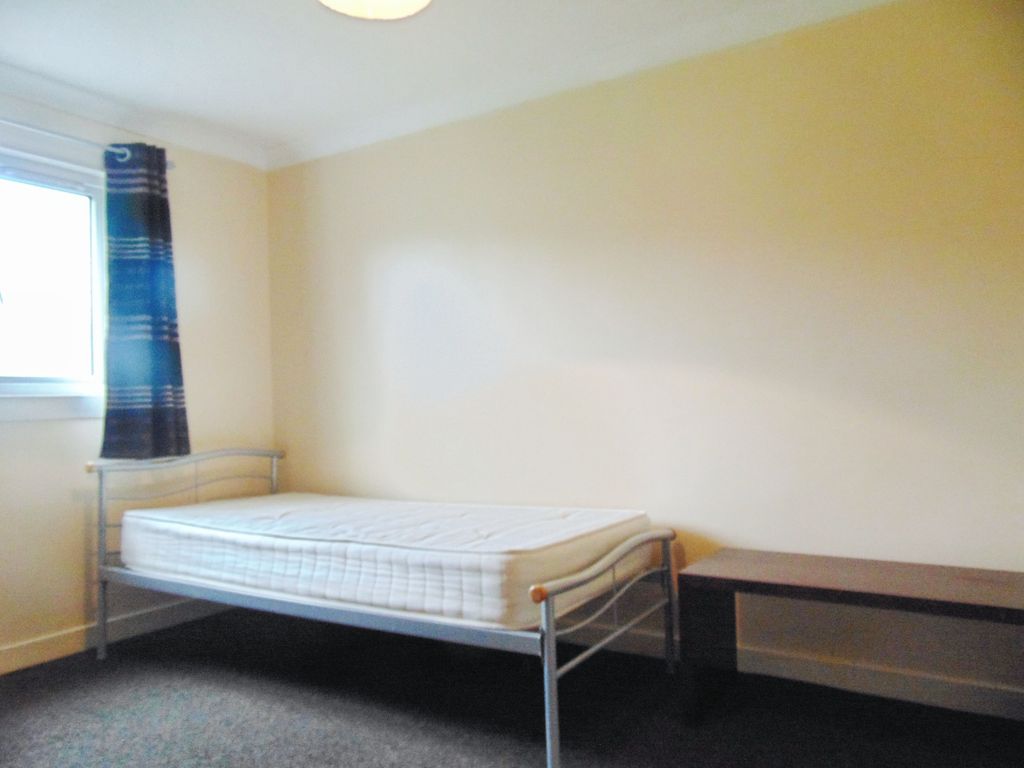 Additional image 6 of 2 bed flat to rentVictoria Street, Craigshill, Livingston EH54