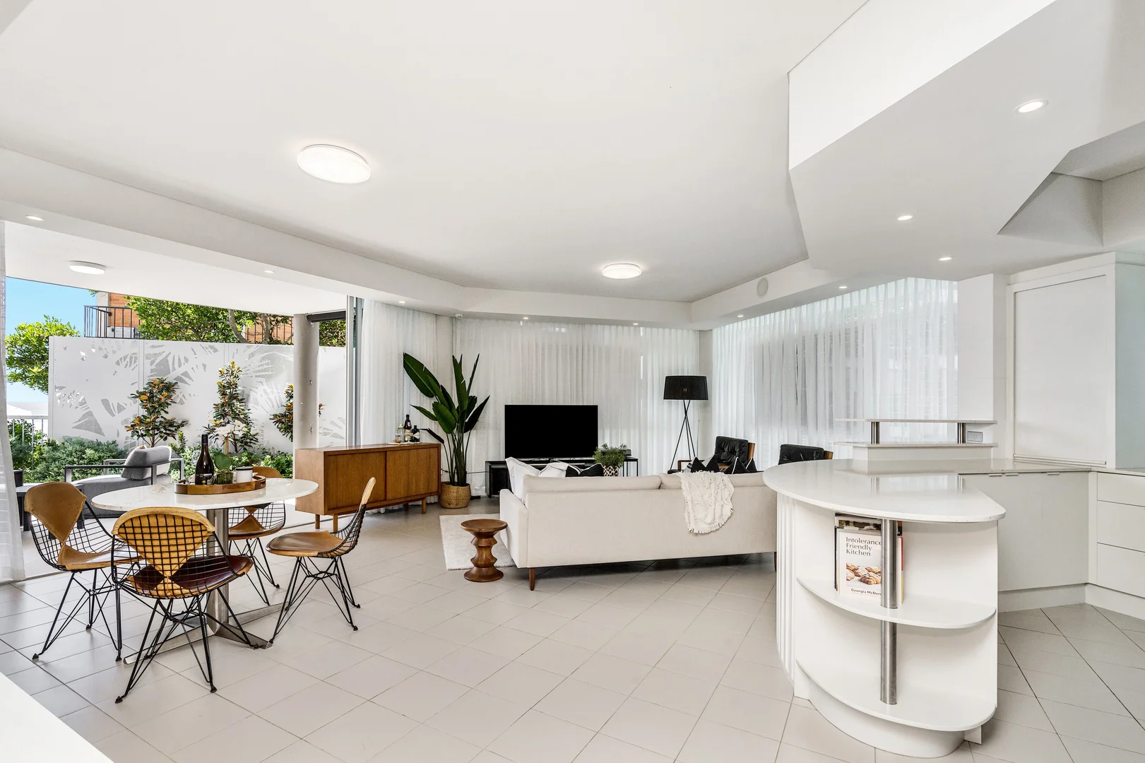 Additional image 3 of Coolangatta QLD 4225