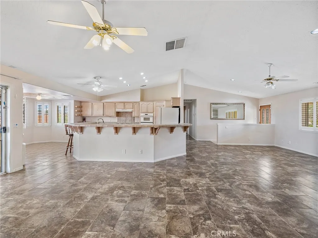 Additional image 66 of 16992 Joshua Rd, Apple Valley, CA 92307