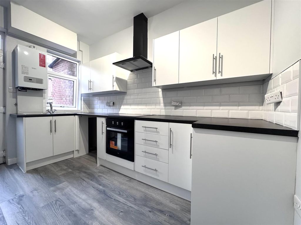 Additional image 2 of 2 bed terraced house to rentFoster Street, Barnsley S70