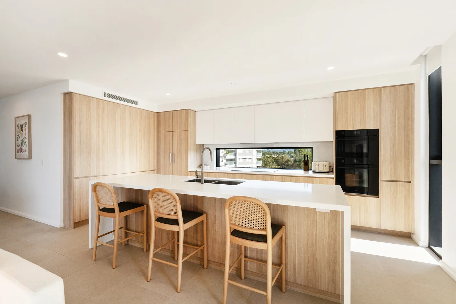 Additional image 3 of 601/10 Coyne Street, Coolangatta QLD 4225