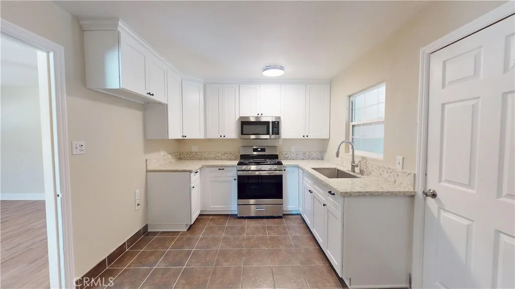 Additional image 43 of 1014 W Andrews Ave, Fresno, CA 93705