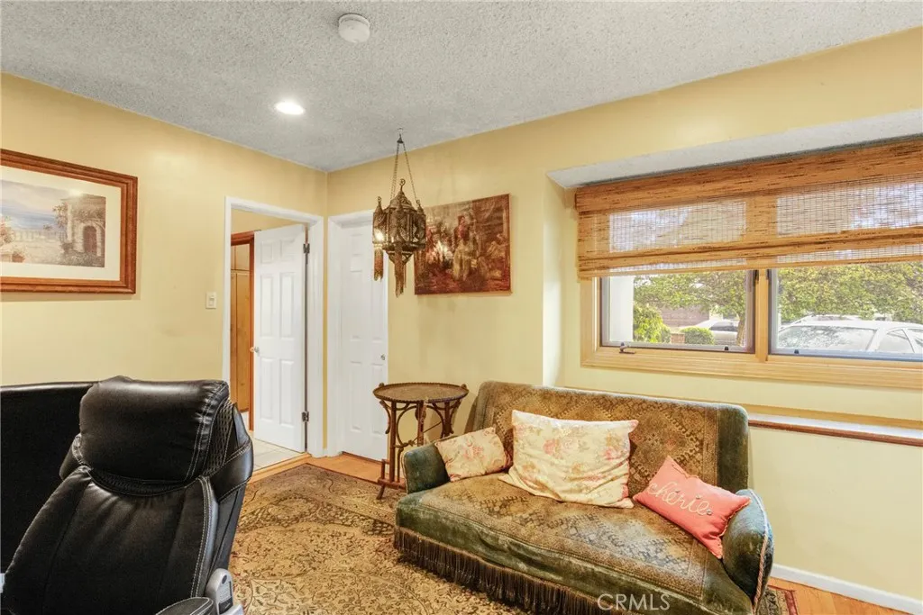 Additional image 19 of 12445 Killion Street, Valley Village, CA 91607