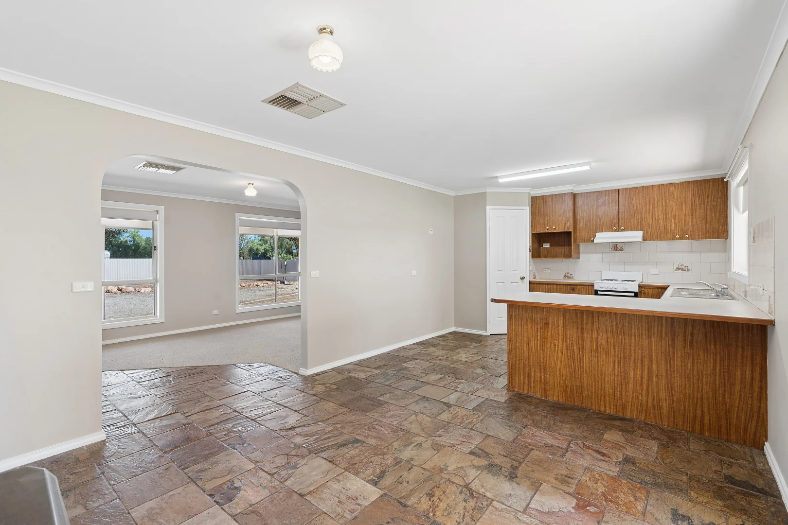 Additional image 9 of 80 Derricks Road, Temora NSW 2666