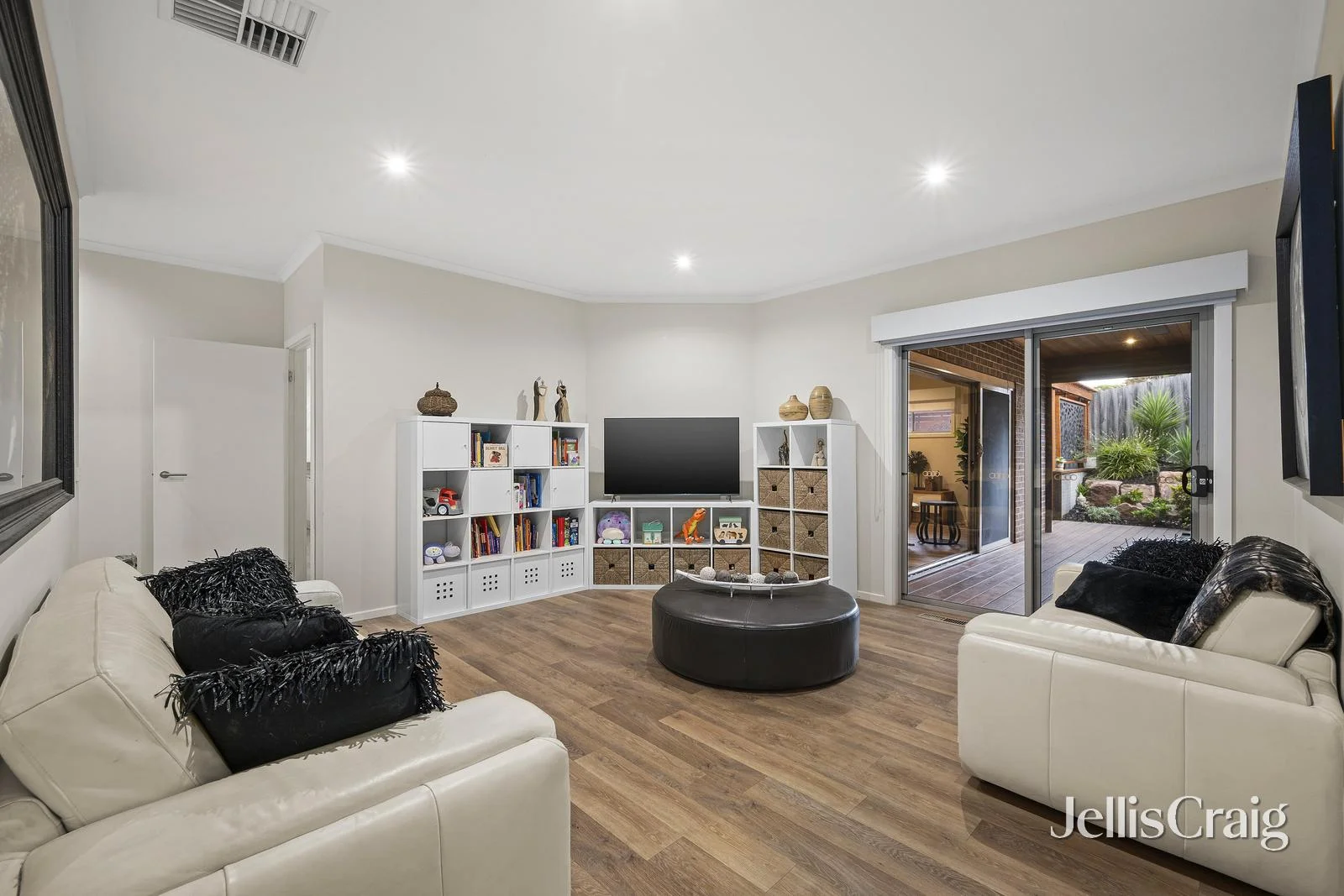 Additional image 13 of 5 Chevalier Crescent, Mooroolbark VIC 3138